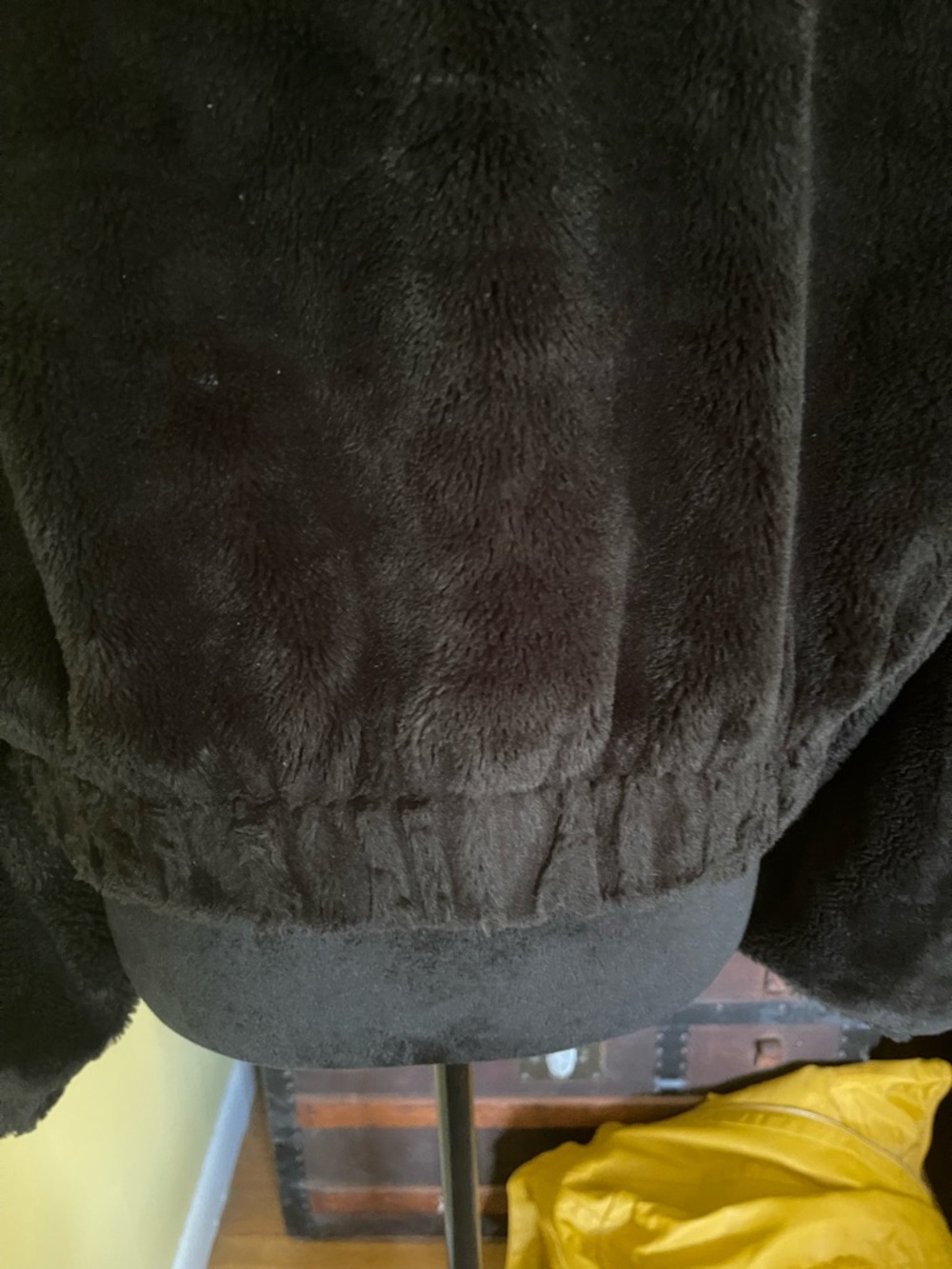 No Boundaries Black Plush Teddy Jacket with Cozy Collar - Picture 4 of 6